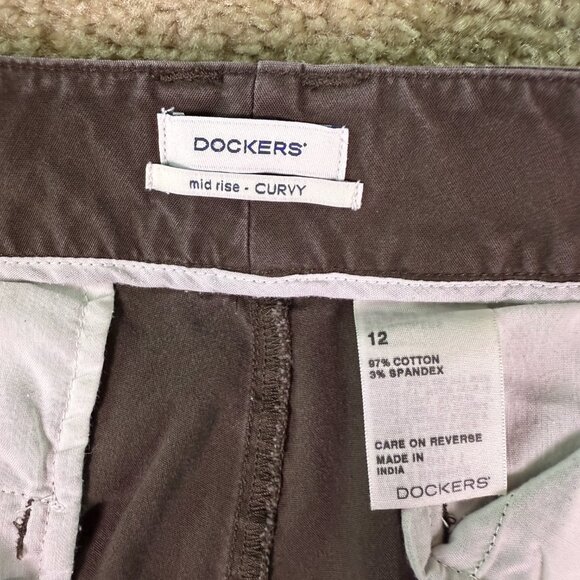 DOCKERS Mid Rise Curvy Brown Stretch CAPRI Pants Women’s Size 12 - 34x18 - E514 - Picture 3 of 10